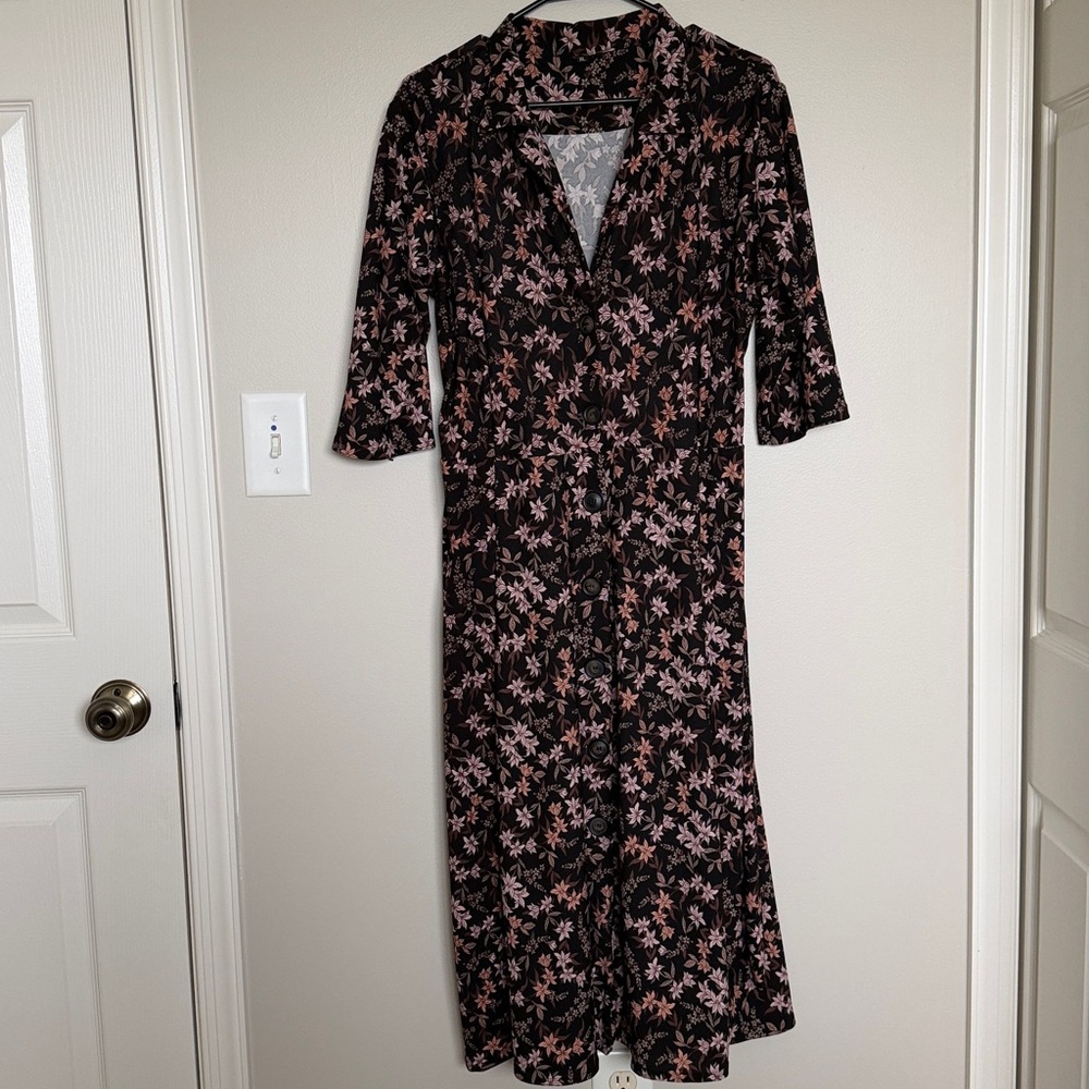 Floral Button-Up Long Sleeve Dress 🍁